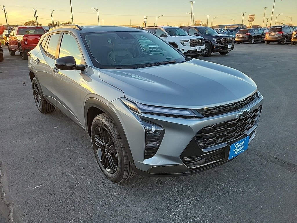 2026 Chevrolet Trax ACTIV photo 2