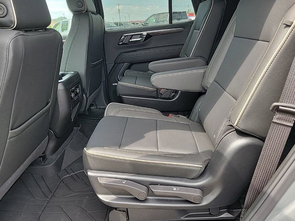 2026 Chevrolet Tahoe Premier - Photo 11