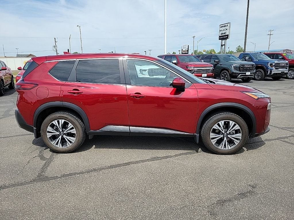 Used 2023 Nissan Rogue SV