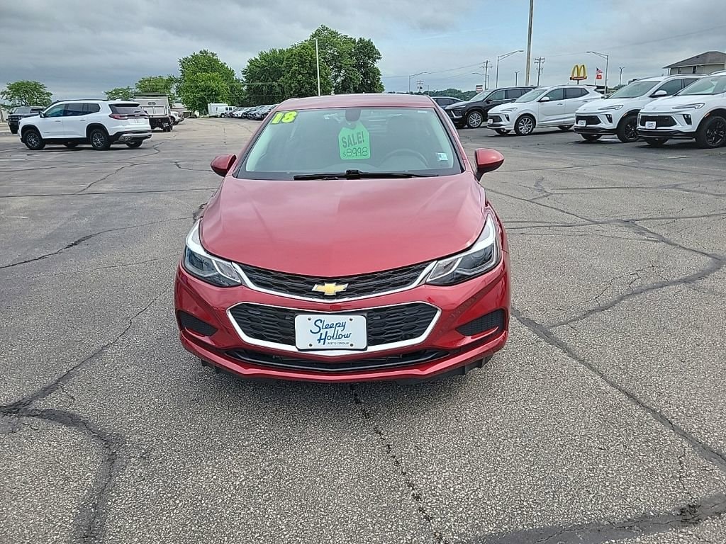 Used 2018 Chevrolet Cruze LT with VIN 3G1BE6SM8JS604248 for sale in Viroqua, WI