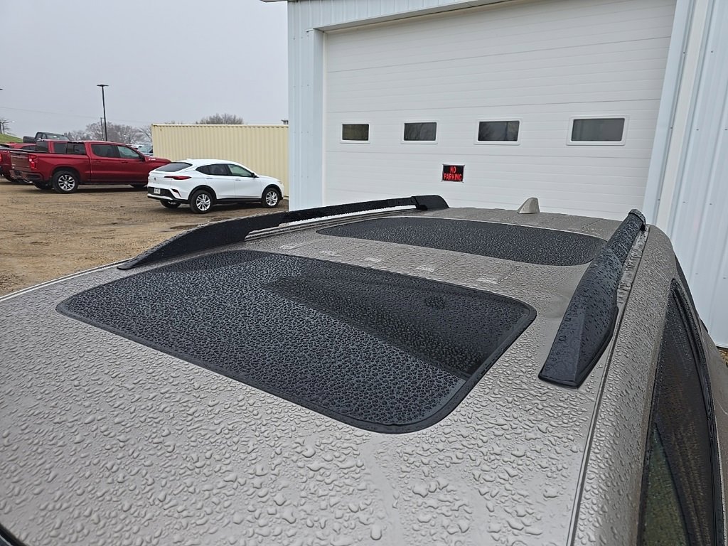 2022 Gmc Acadia AT4 photo 2