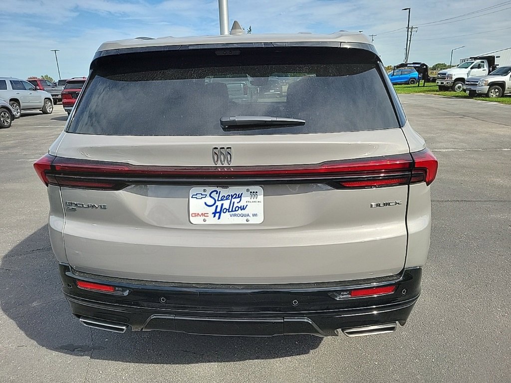 2026 Buick Enclave Sport Touring photo 4