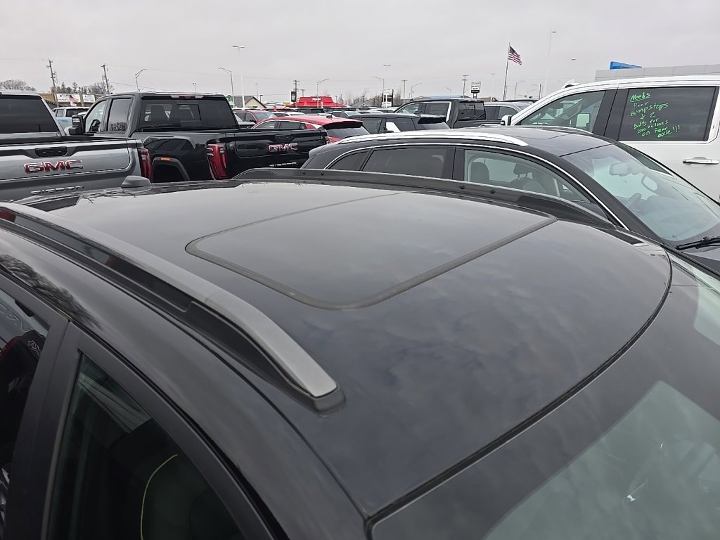 2024 Chevrolet Trax ACTIV photo 2