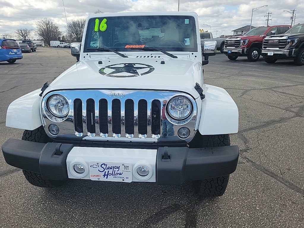 Used 2016 Jeep Wrangler Unlimited Sahara SUV