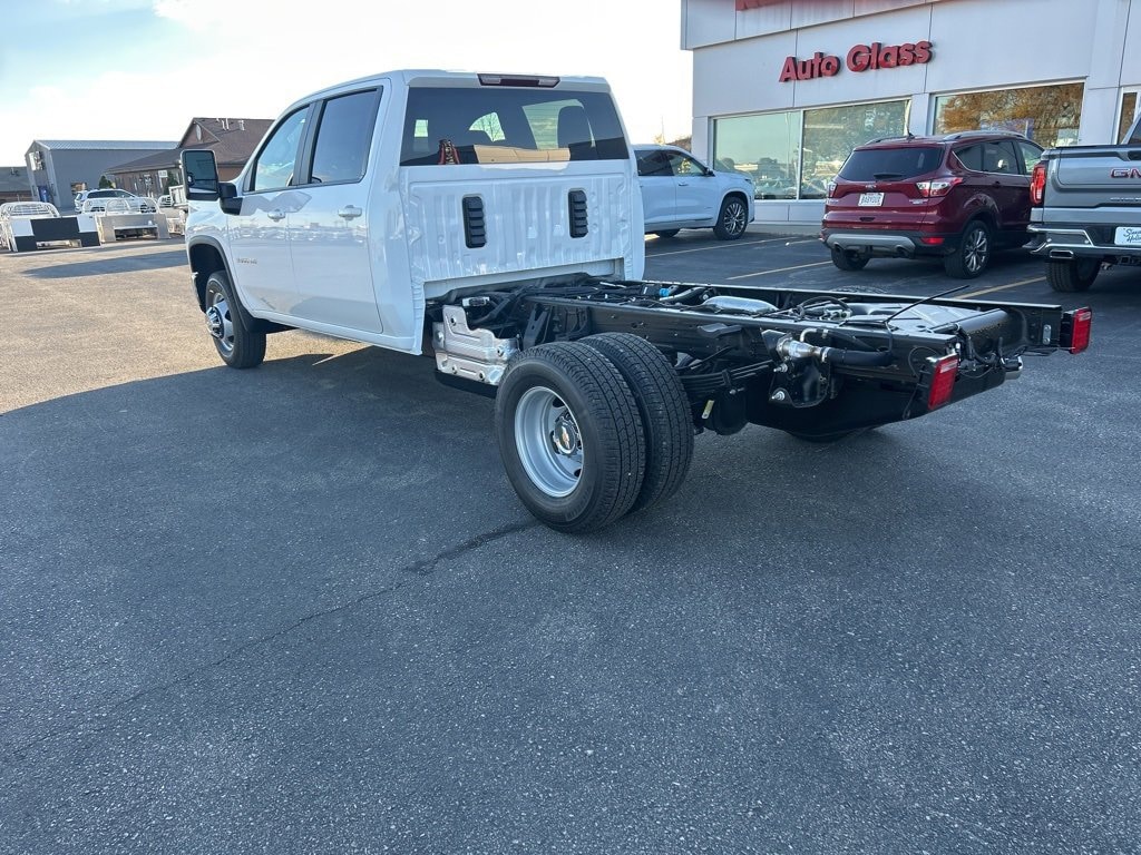 New 2026 Chevrolet Silverado 3500 HD Chassis Cab LT Truck