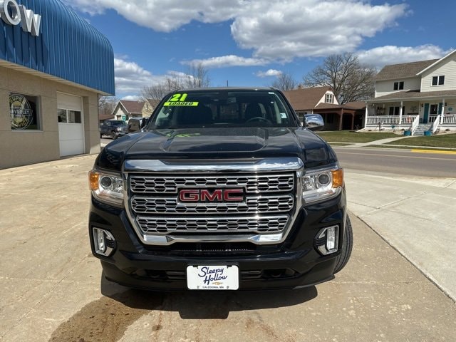 Used 2021 GMC Canyon Denali with VIN 1GTG6EEN2M1207830 for sale in Caledonia, Minnesota
