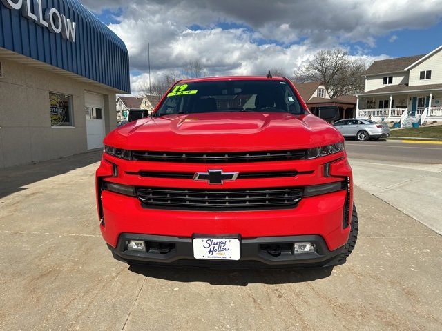 Used 2019 Chevrolet Silverado 1500 RST with VIN 3GCUYEED2KG123347 for sale in Caledonia, Minnesota