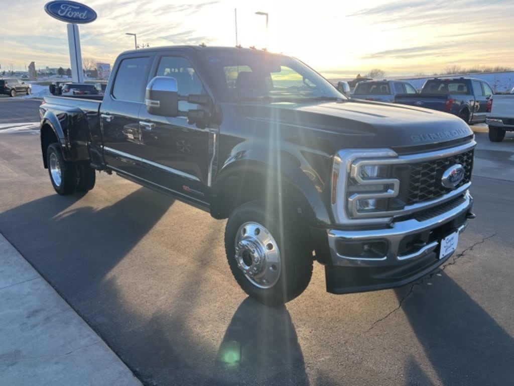New 2026 Ford F-450 Lariat Truck
