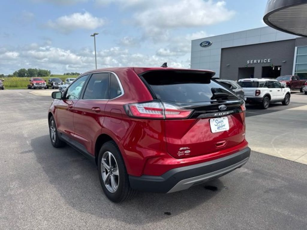 Used 2024 Ford Edge SEL SUV