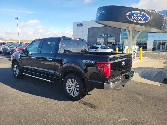 2025 Ford F-150 Lariat photo 3