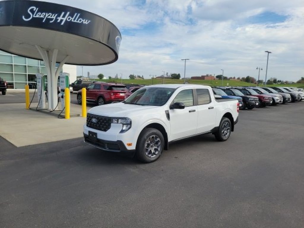 New 2025 Ford Maverick XLT Truck