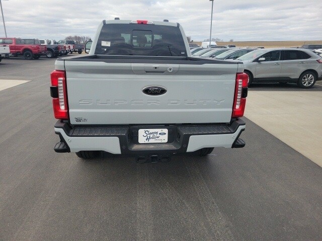 2025 Ford F-250 XLT photo 4