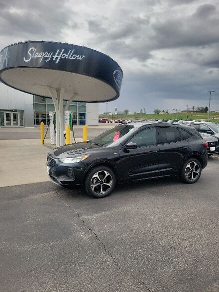 2023 Ford Escape ST-Line Select SUV