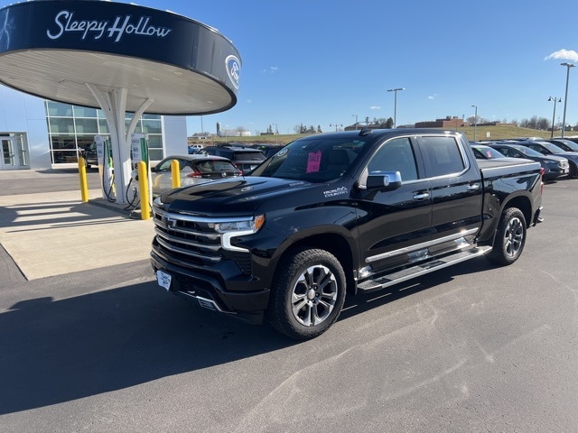 2024 Chevrolet Silverado 1500 High Country's photo
