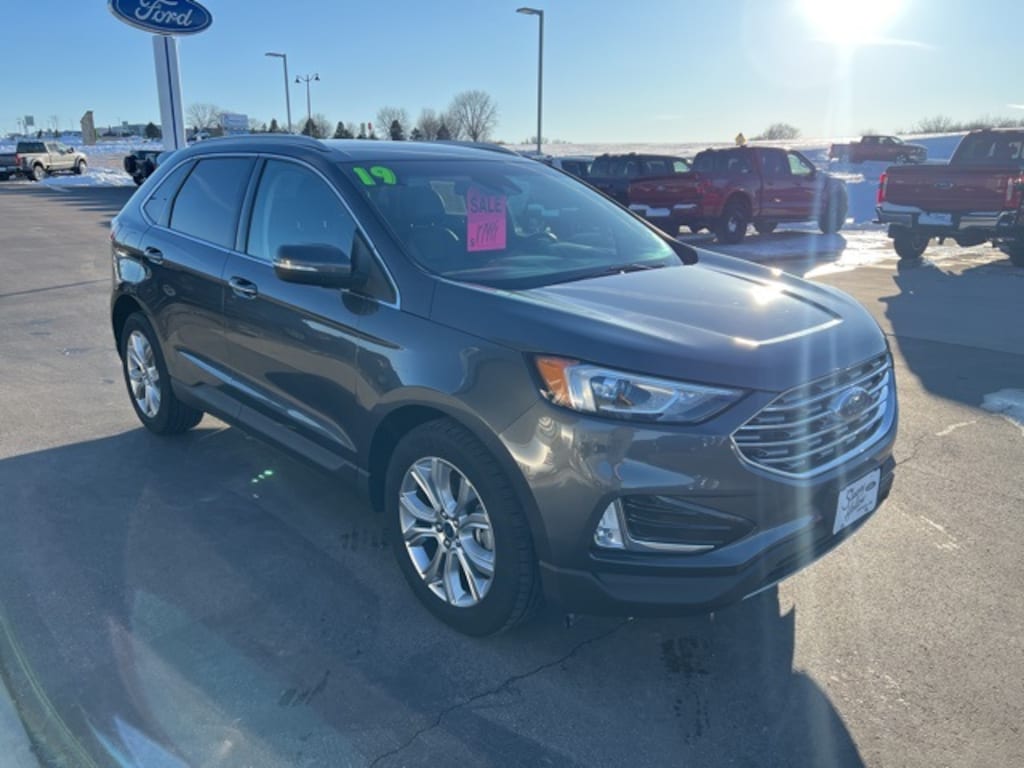 Used 2019 Ford Edge Titanium SUV