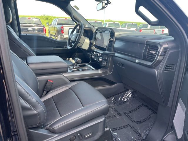 2026 Ford F-150 Lariat - Photo 16