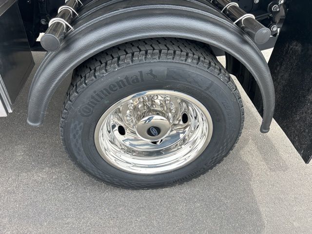 2026 Ford F-550 Super Duty Chassis Cab XL - Photo 12