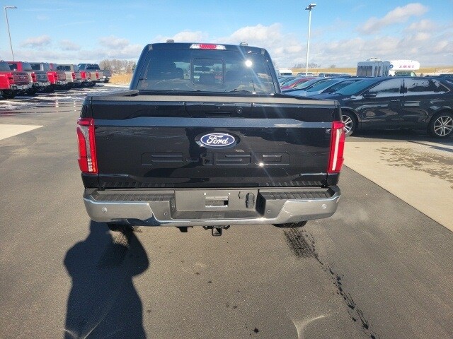 2025 Ford F-150 Lariat photo 4