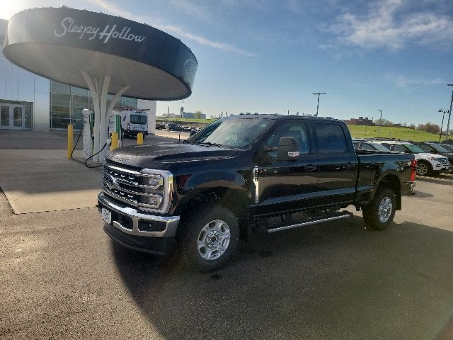 2026 Ford F-350 XLT 4x4 Crew Cab 6-3/4' Box SRW's photo