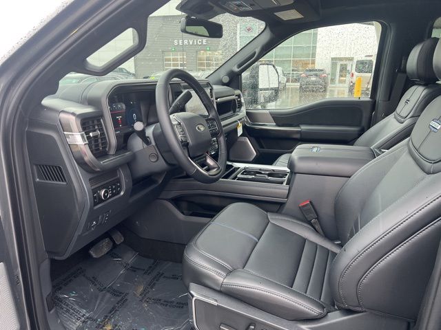 2026 Ford F-350 Super Duty Platinum - Photo 10