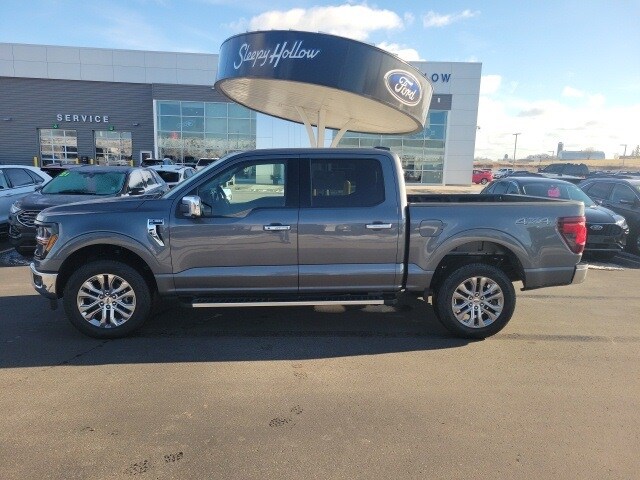 2025 Ford F-150 XLT photo 2