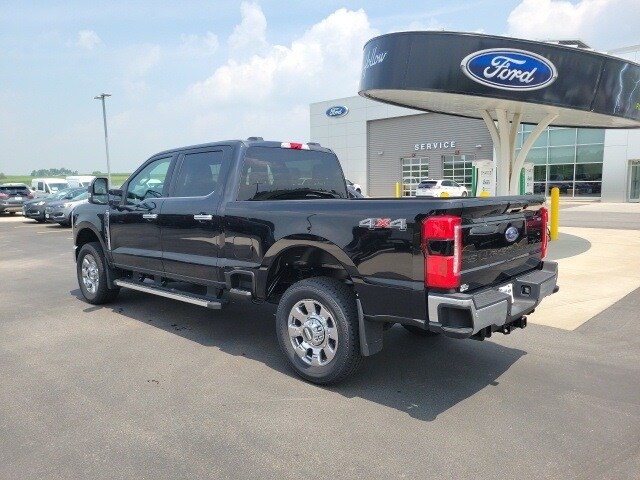 2025 Ford F-350 Lariat photo 4