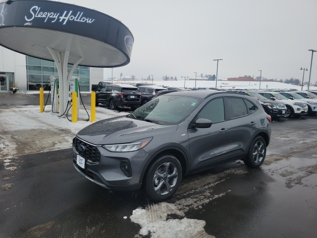 2026 Ford Escape ST-Line Select's photo