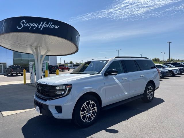 2025 Ford Expedition Active MAX 4x4's photo