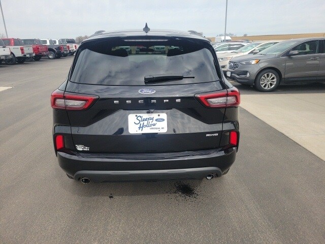 2024 Ford Escape ST-Line photo 3