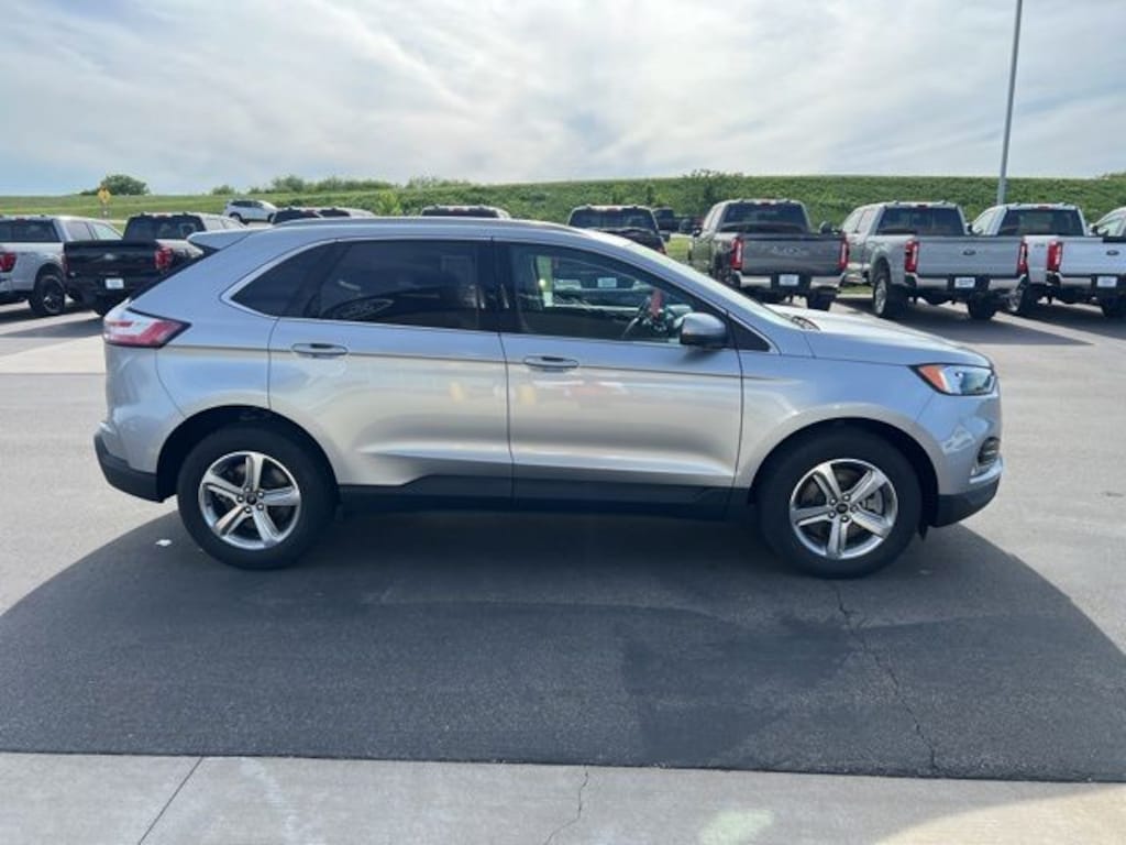 Used 2023 Ford Edge SEL SUV