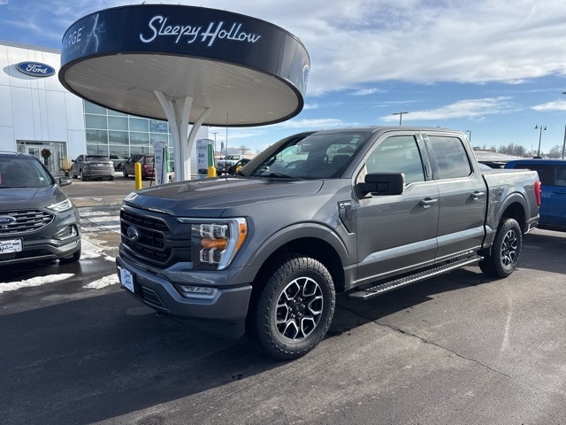 2021 Ford F-150 XLT's photo