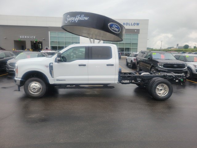 New 2026 Ford F-350 Chassis XLT Cab and Chassis