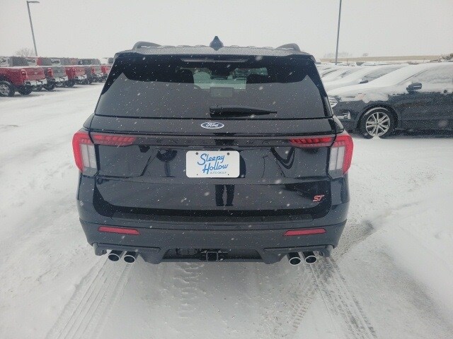 2026 Ford Explorer ST photo 3