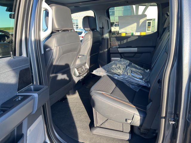 2026 Ford F-350 Super Duty Lariat - Photo 11