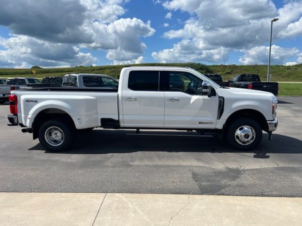 Used 2024 Ford F-350 Lariat Truck