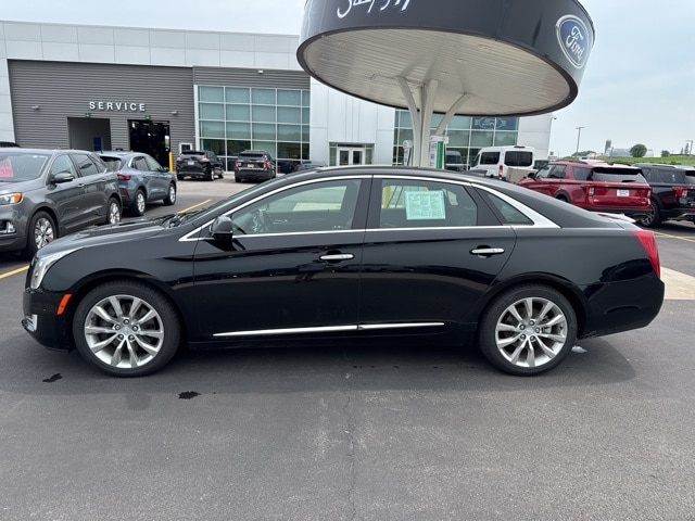 Used 2016 Cadillac XTS Luxury Collection with VIN 2G61M5S35G9209654 for sale in Viroqua, WI