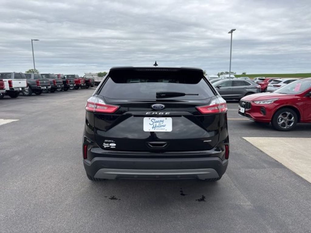 Used 2024 Ford Edge SEL SUV