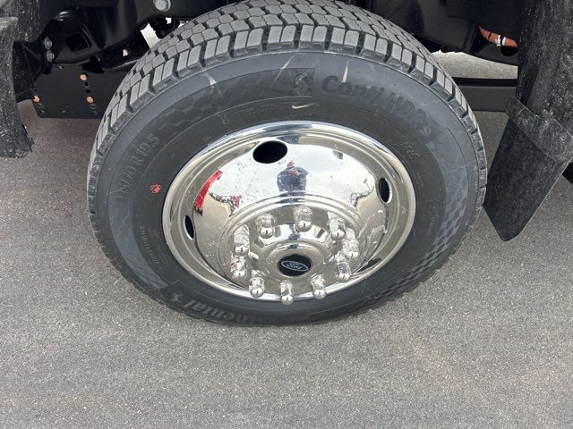 2026 Ford F-550 Super Duty Chassis Cab XL - Photo 11