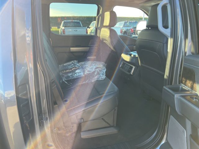 2026 Ford F-350 Super Duty Lariat - Photo 13