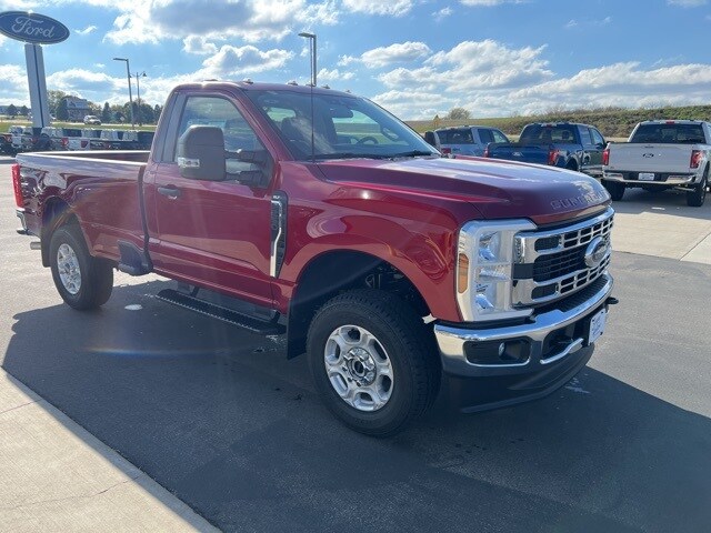 2026 Ford F-250 XLT photo 2