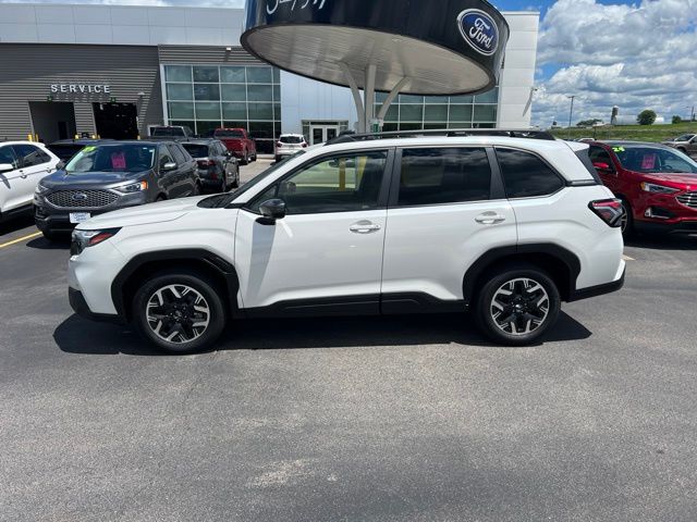 2025 Subaru Forester Premium - Photo 8
