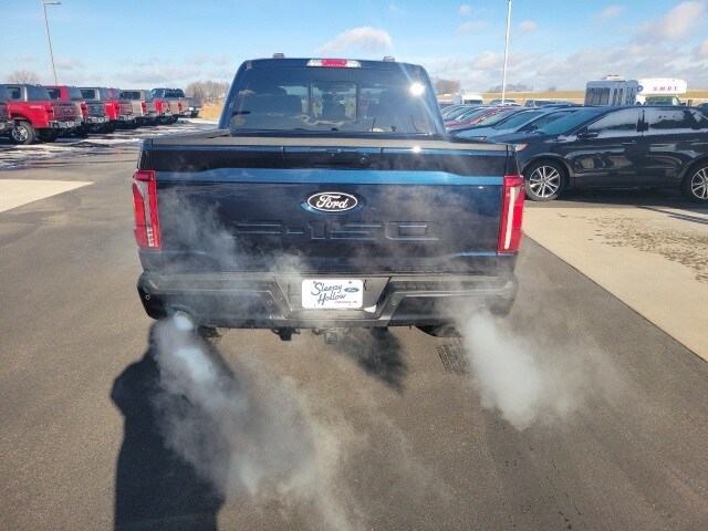 2025 Ford F-150 Lariat photo 3