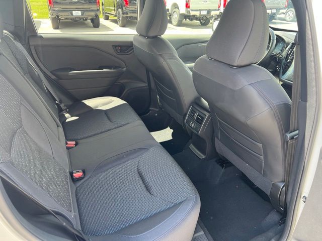 2025 Subaru Forester Premium - Photo 16