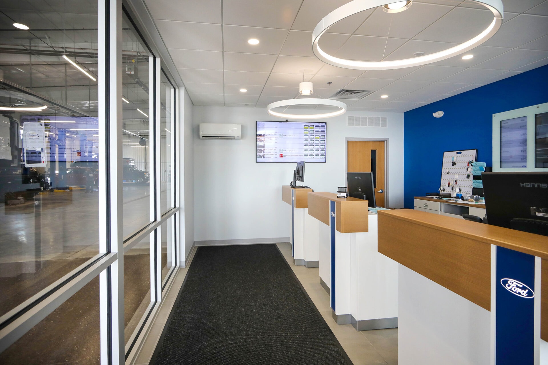 Sleepy Hollow Ford service advisors