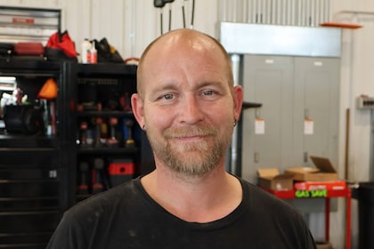 Staff member Rodney Schlicht from ID_e05199bf1f1b