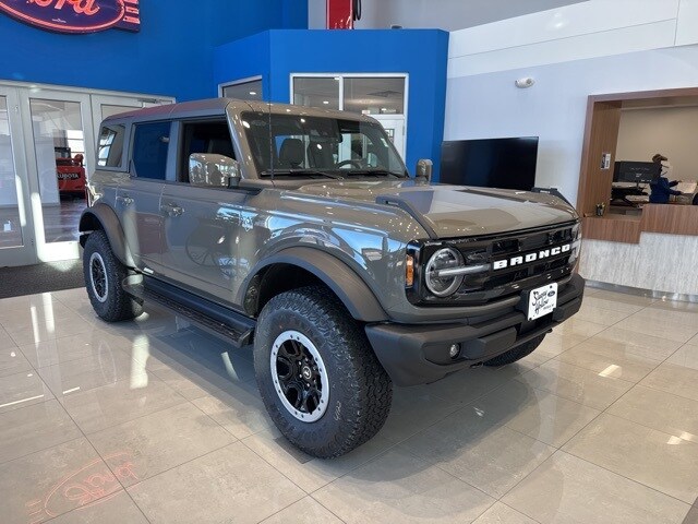 2025 Ford Bronco SUV 