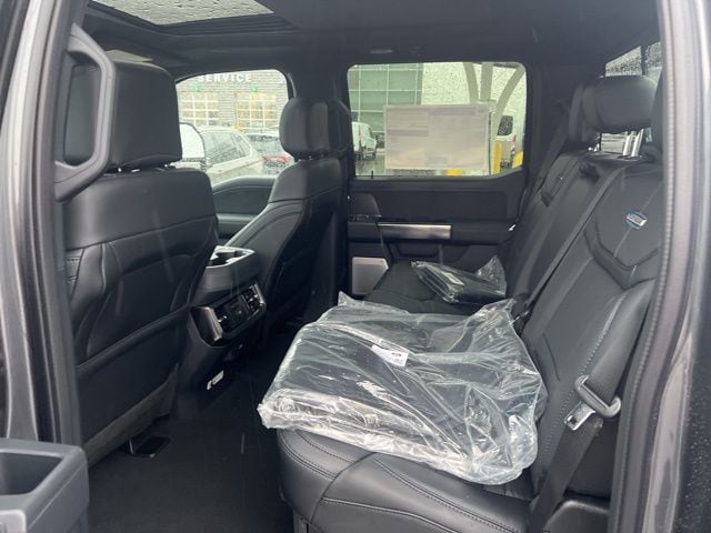 2026 Ford F-350 Super Duty Platinum - Photo 11