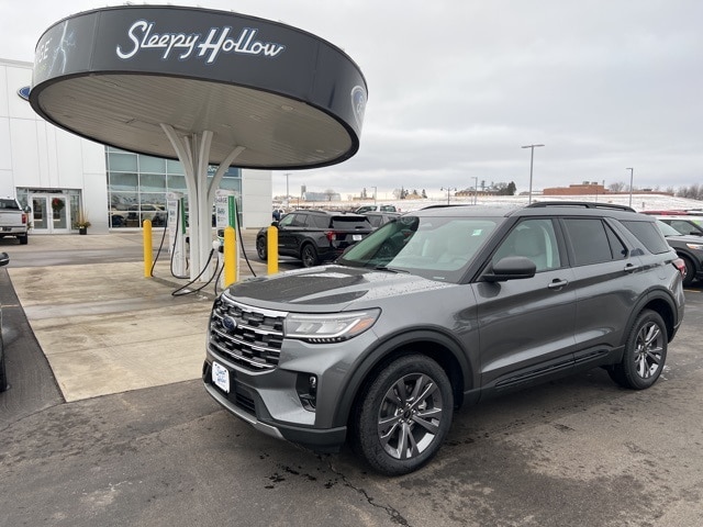 2026 Ford Explorer Active's photo