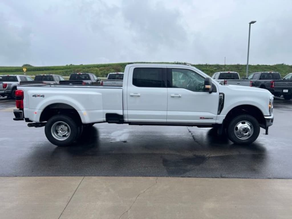 New 2026 Ford F-350 Lariat Truck