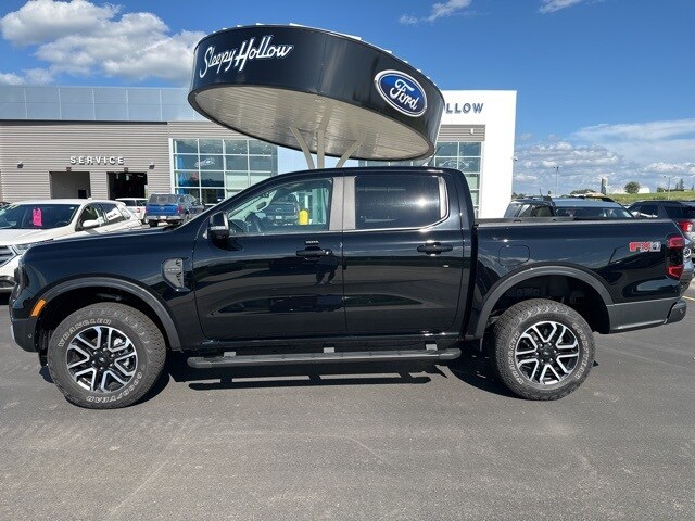 2024 Ford Ranger Lariat photo 2